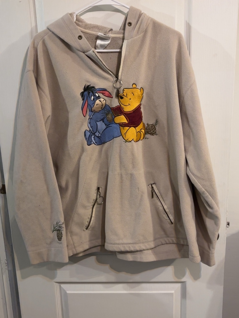 Vintage Disney Winnie the Pooh and Eeyore embroidered tan hoodie size L